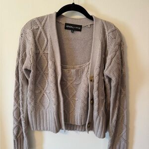 Kendall & Kylie Women's Tan Sweater Set